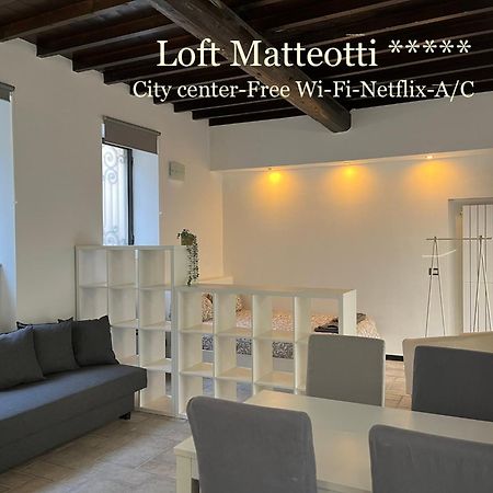 Loft Matteotti - Studio In Centro Бусто-Арсизио Экстерьер фото