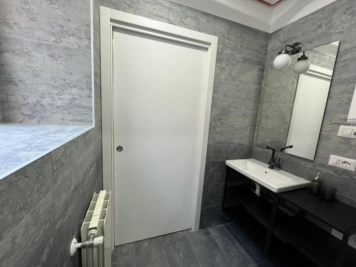 Loft Matteotti - Studio In Centro Бусто-Арсизио Экстерьер фото