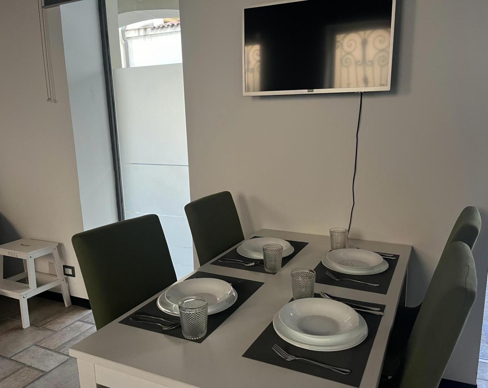 Loft Matteotti - Studio In Centro Бусто-Арсизио Экстерьер фото