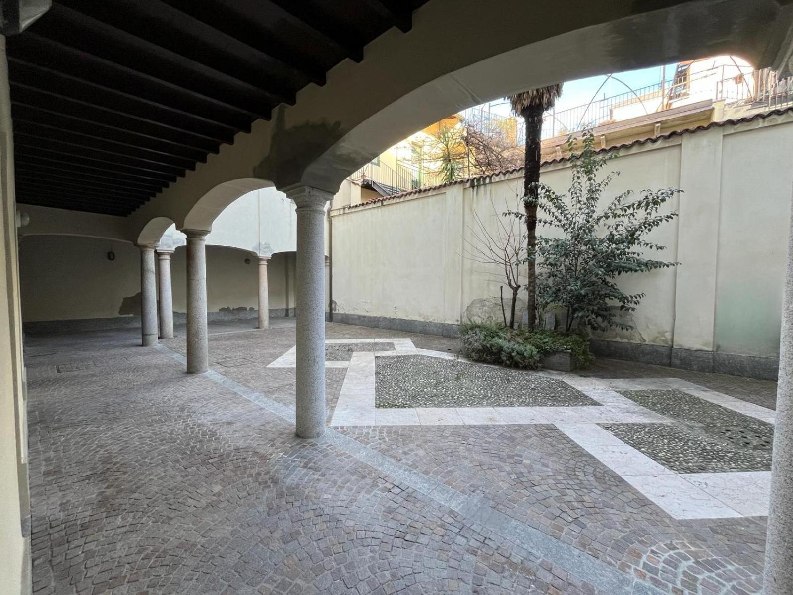 Loft Matteotti - Studio In Centro Бусто-Арсизио Экстерьер фото